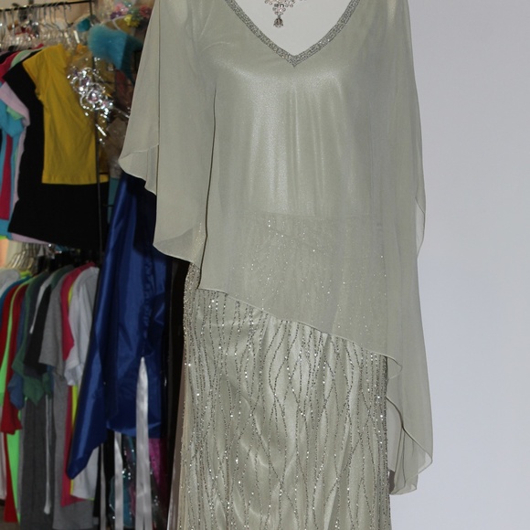 Green Dress Rhinestone Sequins - Picture 2 of 6